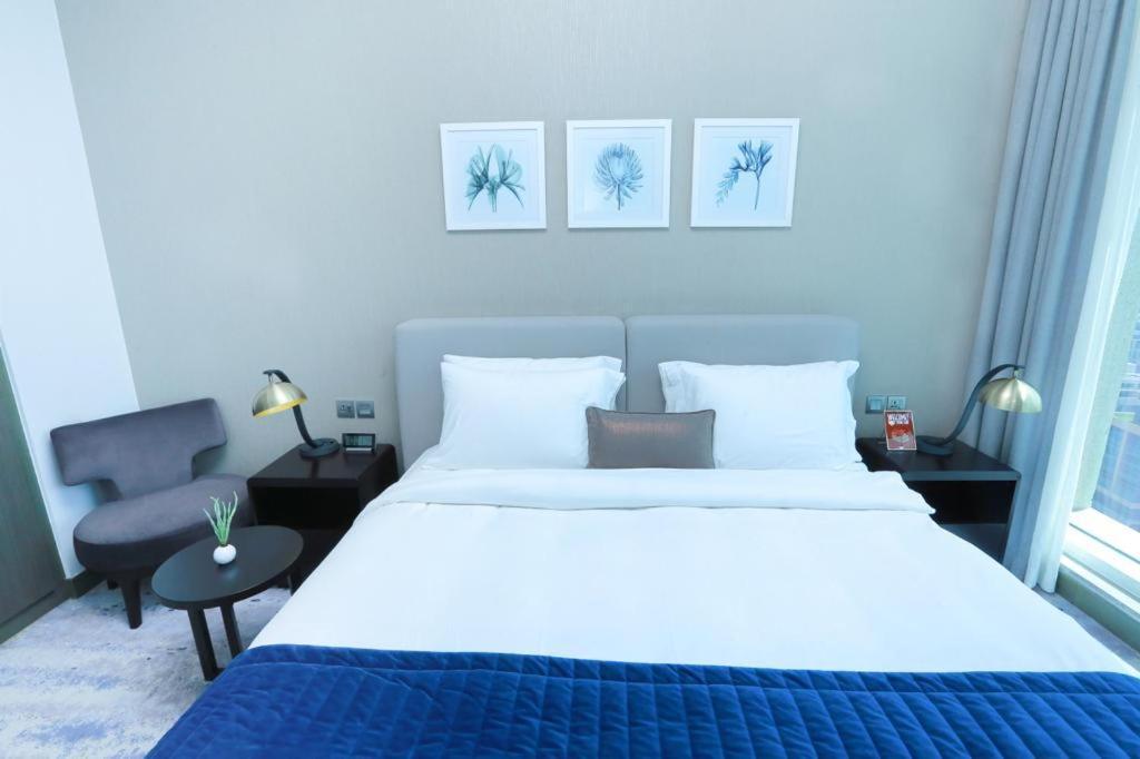 Damac Maison Prive Deluxe Studio With Burj-Khalifa View Дубай Екстериор снимка